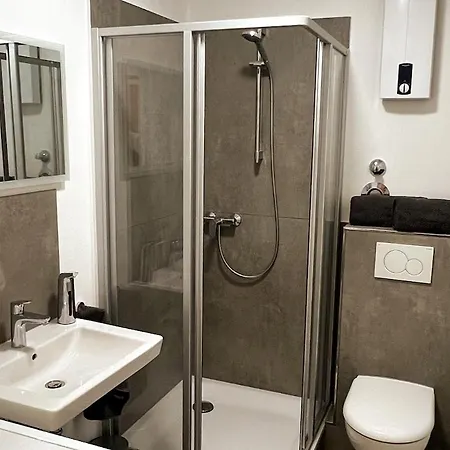 Modern Centrally Located Apartment *